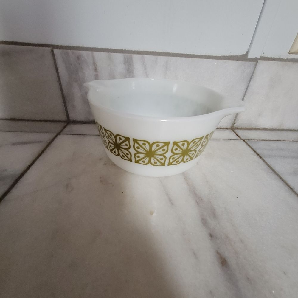 Vintage Pyrex Green Verde Square Floral Pattern Casserole Dish